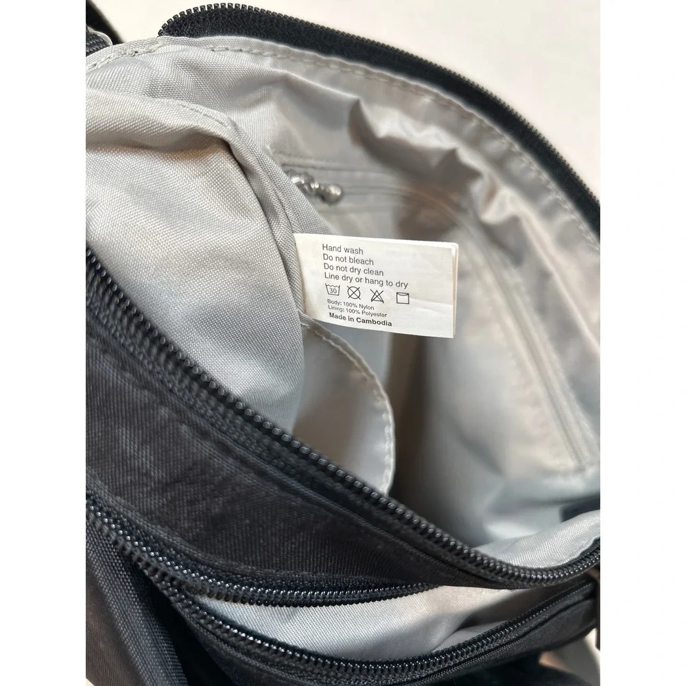 Baggallini Black Town Bagg Crossbody Messenger Adjustable Strap Travel Purse Bag